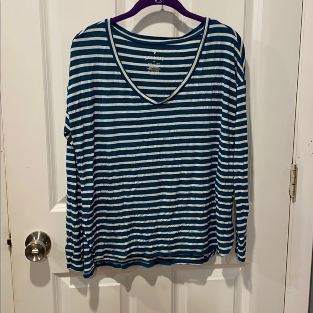 AEO EUC Soft & Sexy V Neck Long Sleeve